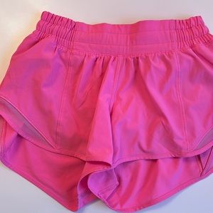 Lululemon Original Sonic Pink Hotty Hot Low-Rise Shorts 2.5 Inch